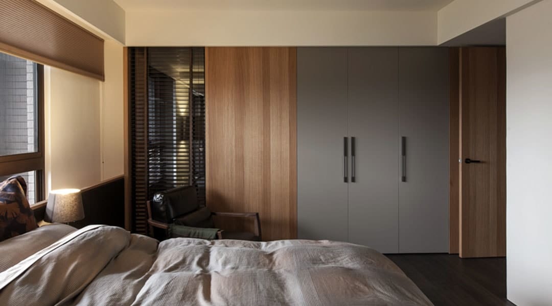 Wardrobe swing wardrobe wardrobe